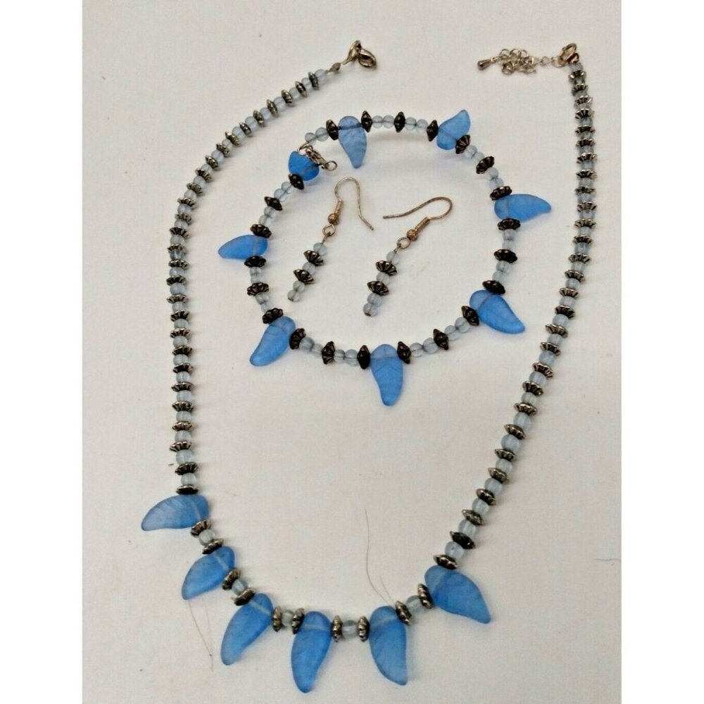 Handstrung Parure Ice Blue Acrylic Necklace, Bracelet & Earrings Set  Metal Bead
